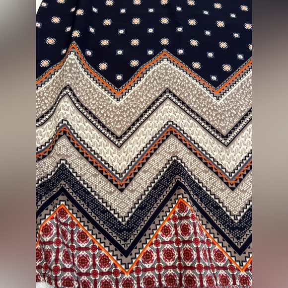 Patterned Dress - Picture 5 of 5